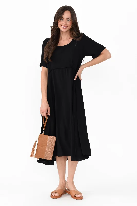 Zaelia Black Crescent Dress