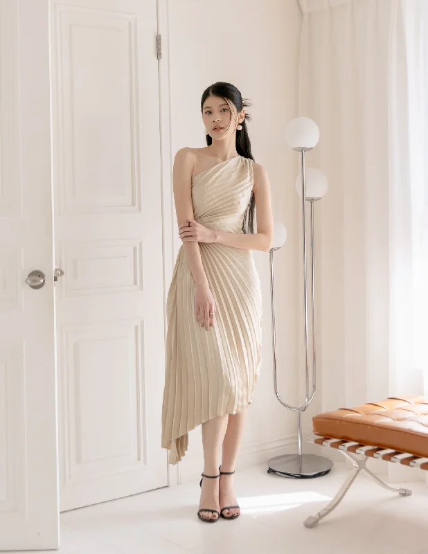 Aleyna Pleated Toga Dress in Champagne